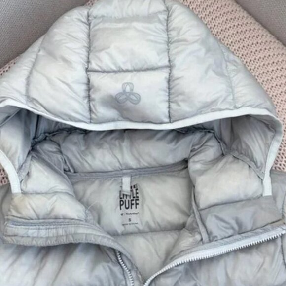 Aritzia TNA The Little Puff Down Hooded Winter Jacket Coat Chrome Silver Small - Picture 3 of 5